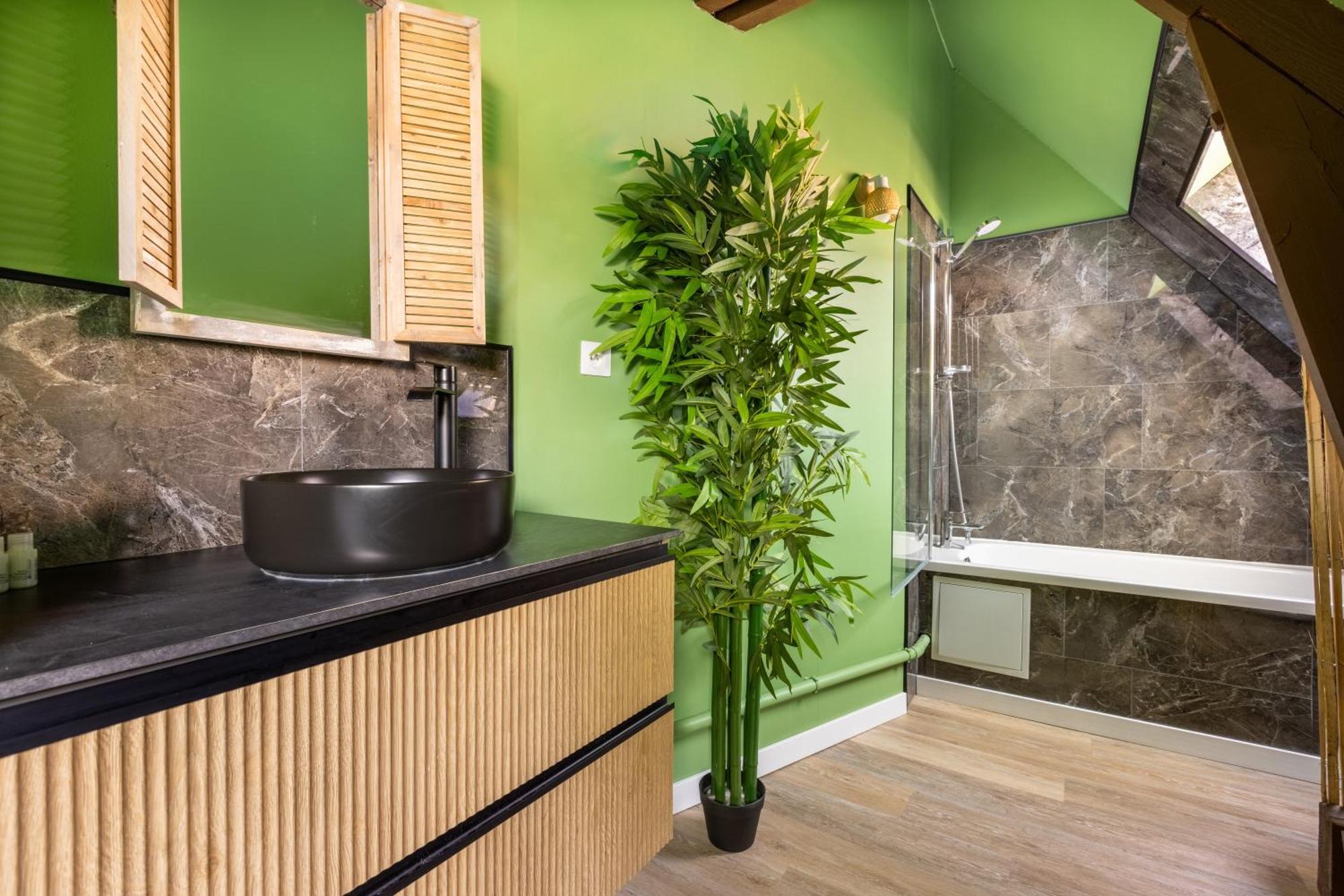 La Kabane , Appartement Proche Centre Et Plage Avec Experience Decoration Jungle Unique 르 포르텔 외부 사진